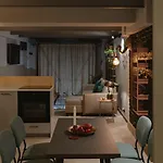 Garage - Lwowska 9 *