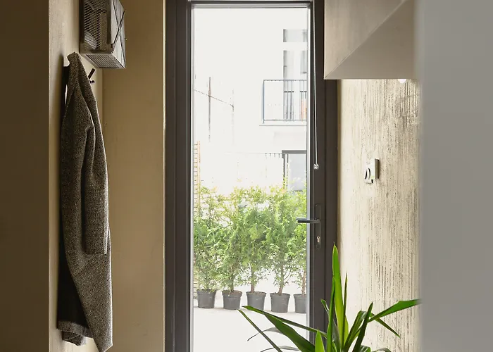 Garage - Lwowska 9 * وارسو