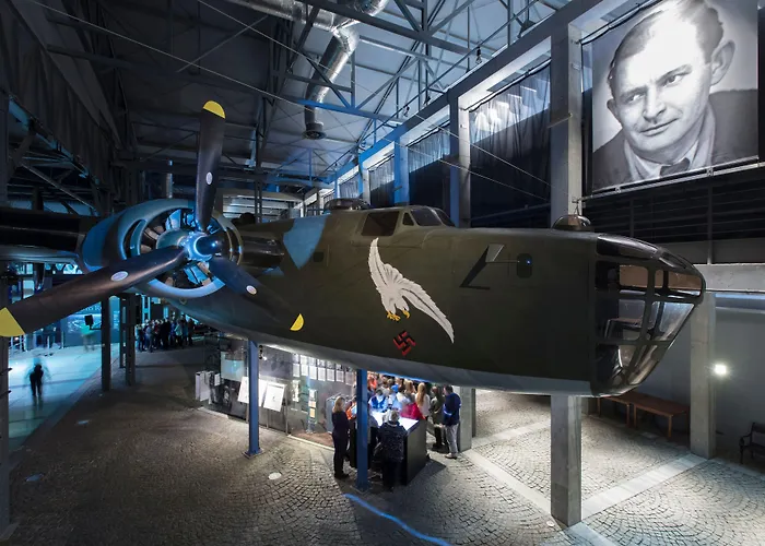 Garage - Lwowska 9 شقة *