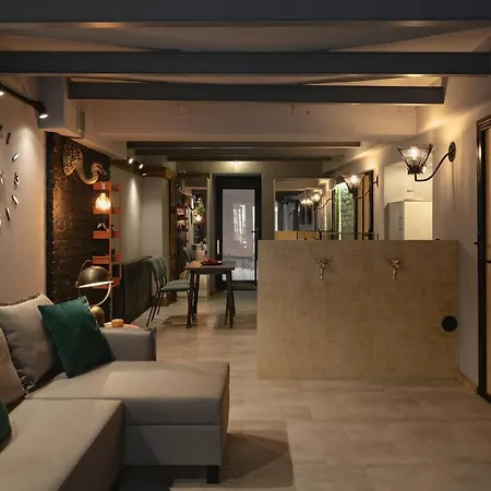 Garage - Lwowska 9 شقة